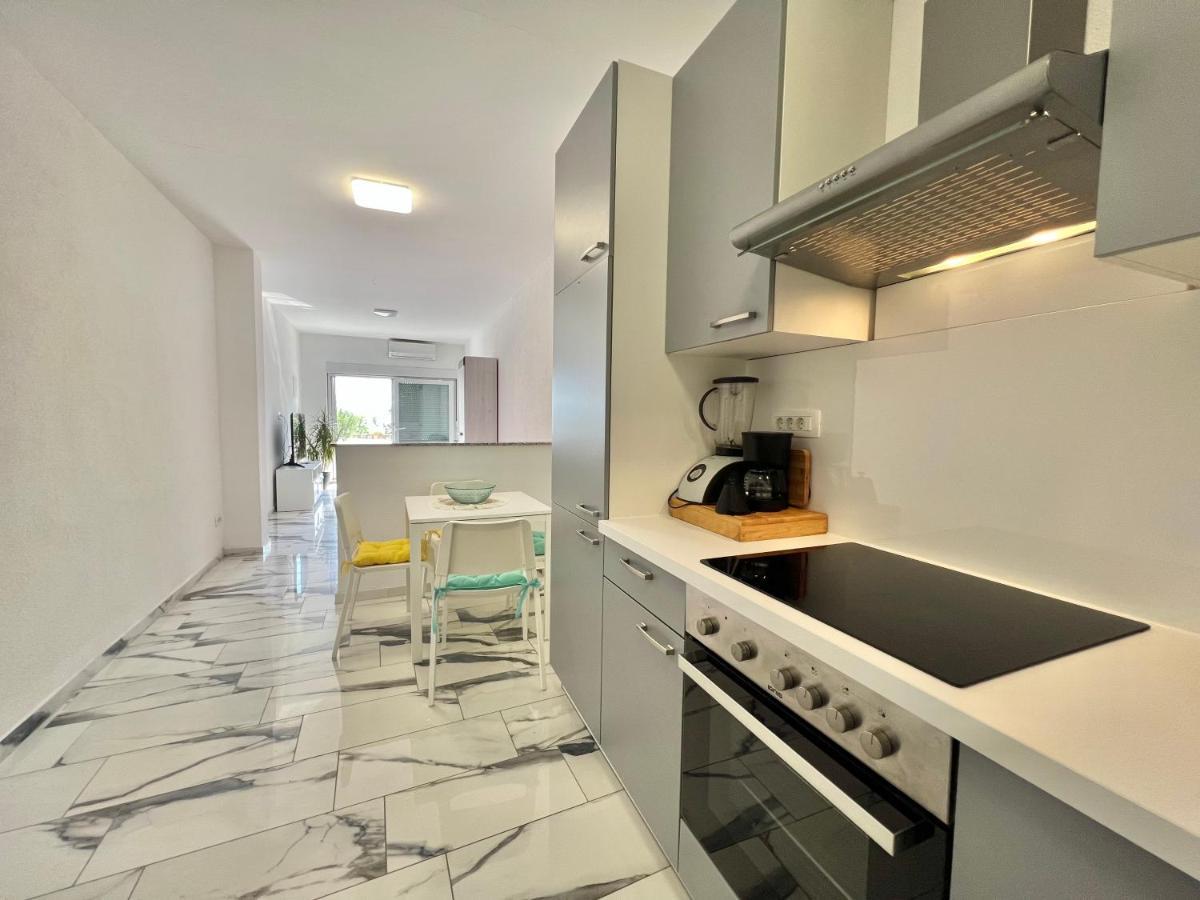 Apartmani Ana Драмаль Экстерьер фото