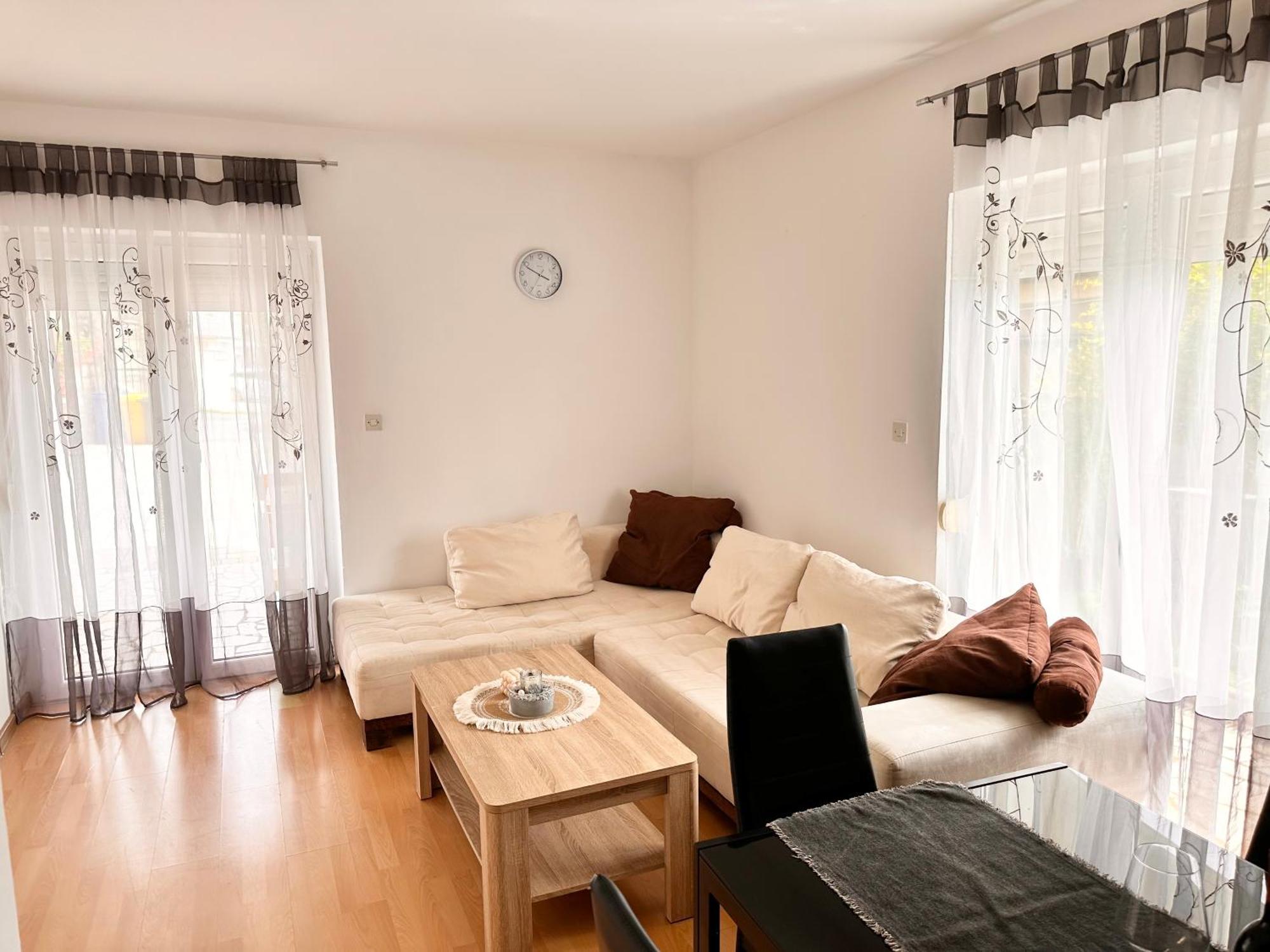 Apartmani Ana Драмаль Экстерьер фото