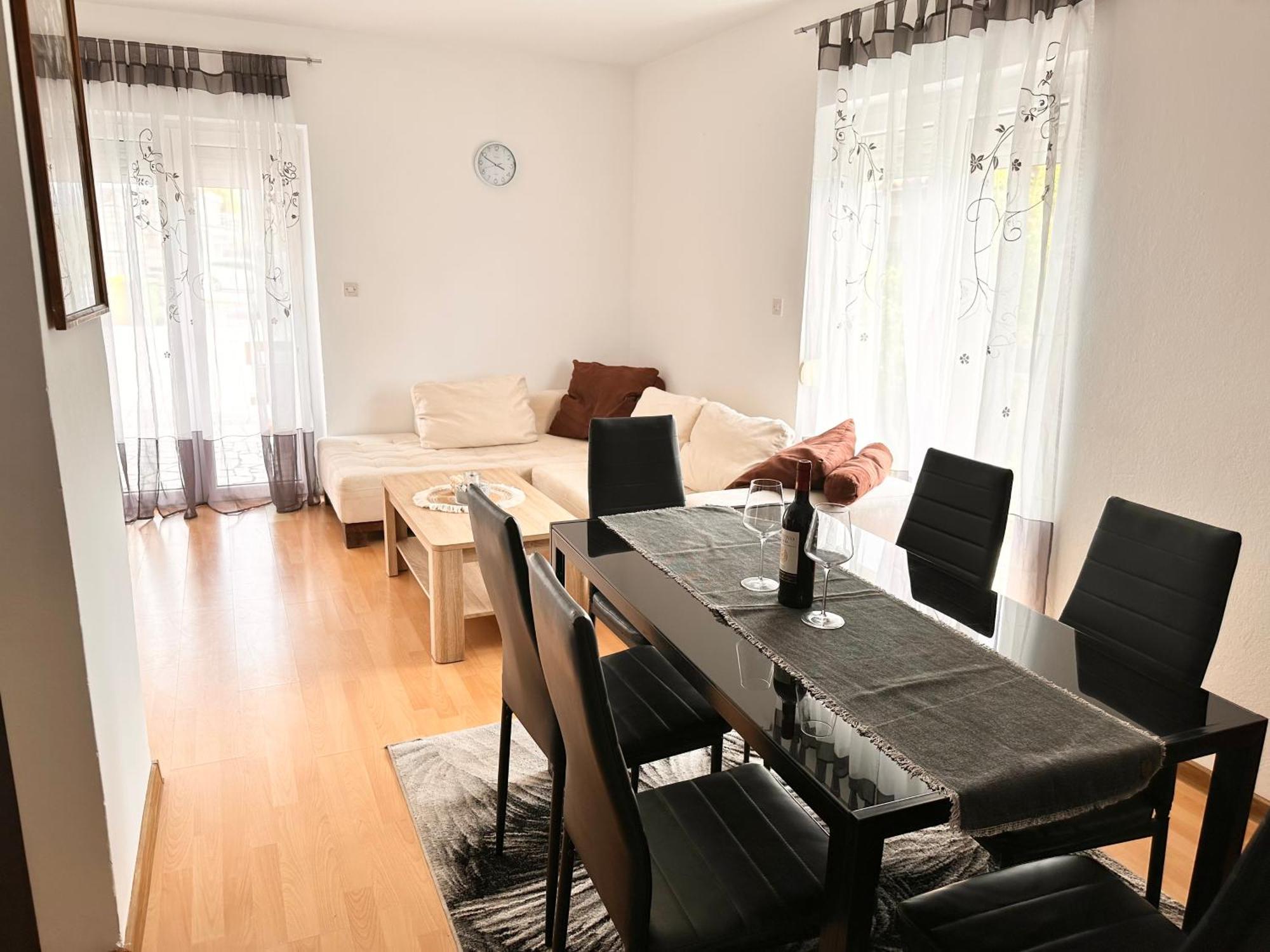 Apartmani Ana Драмаль Экстерьер фото